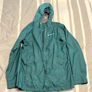 Columbia Boys Raincoat. (M) 10/12
